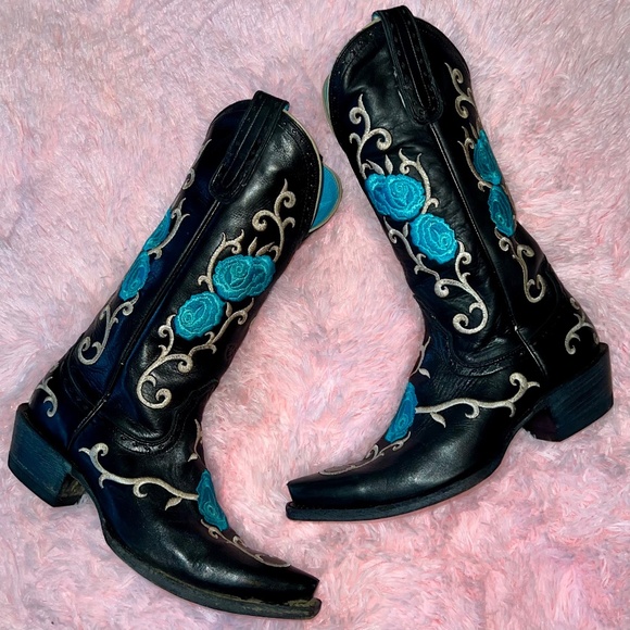 LADIES ARIAT BLACK SNIP TOE WESTERN BOOTS SIZE 9 - Picture 1 of 13